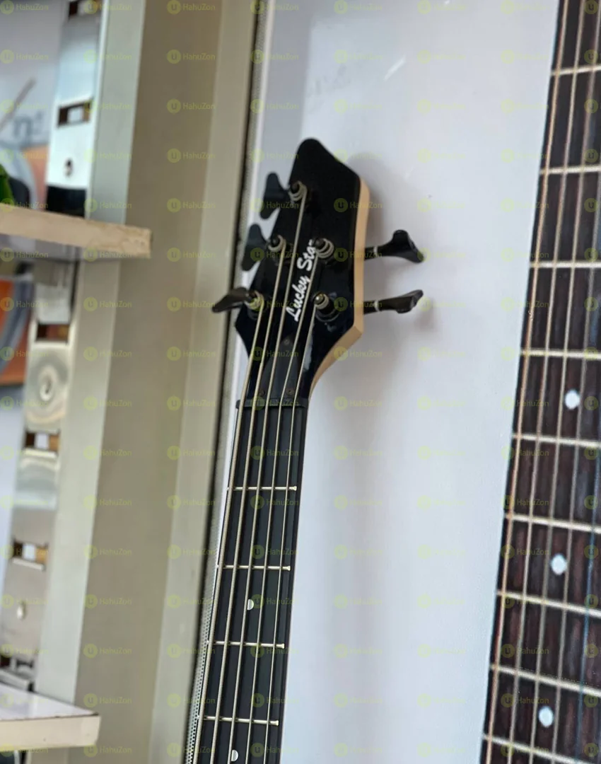 Lucky Star Bass Guita