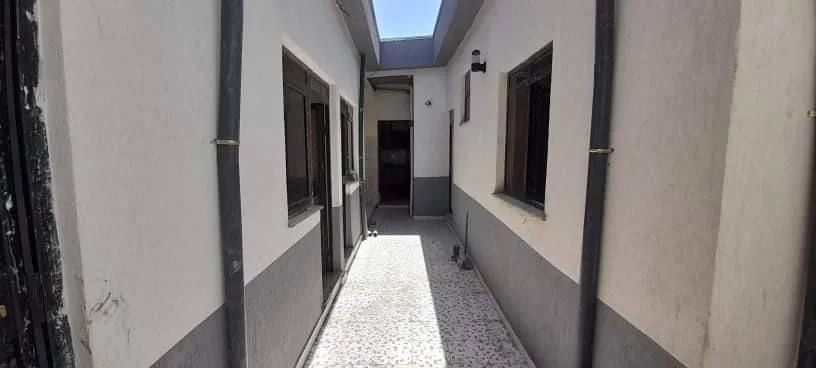 250 ካሬ የሚሸጥ ቪላ ቤት በአያት
