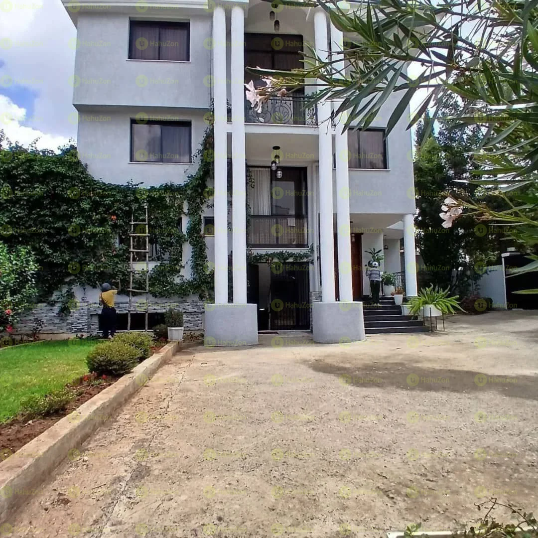 750 ካሬ የሚሸጥ G+2 ቤት በCMC