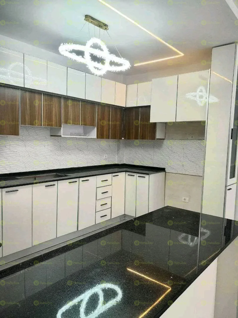 200 ካሬ የሚሸጥ G+2 ቤት በአያት