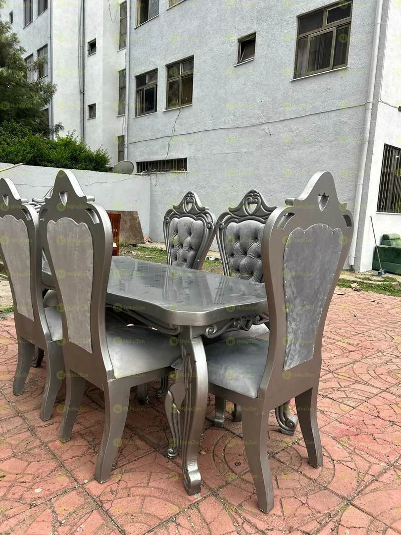 ባለ 6 ወንበር የምግብ ጠረጴዛ
