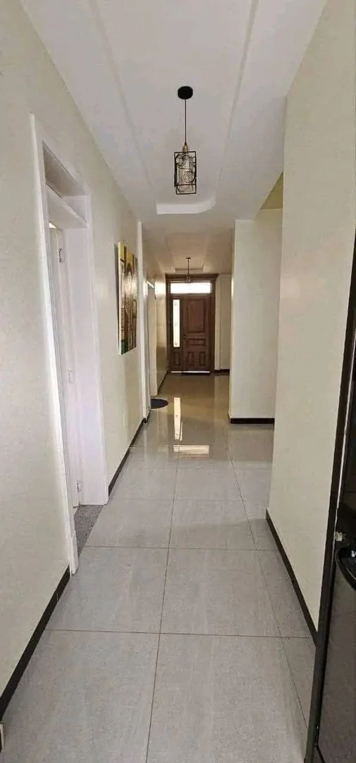 250 ካሬ የሚሸጥ ዘመናዊ G+2 ቤት በአያት