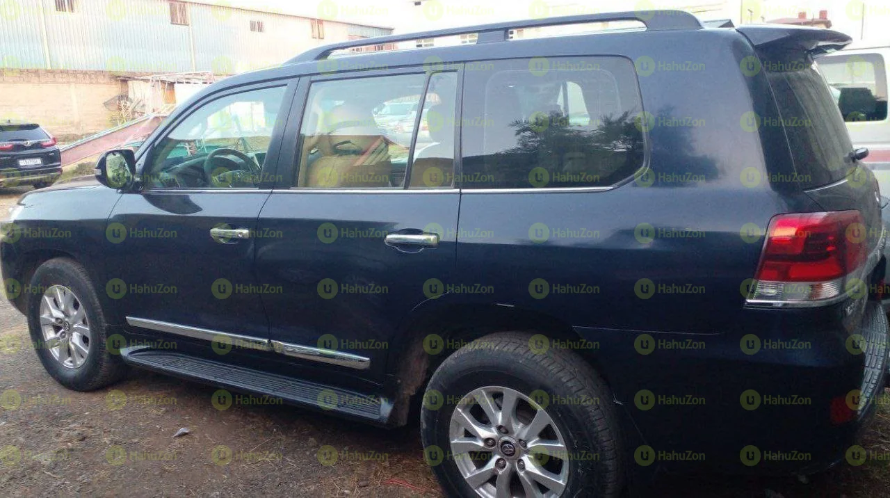 2017 Model-Toyota Landcruiser V8 VX.R