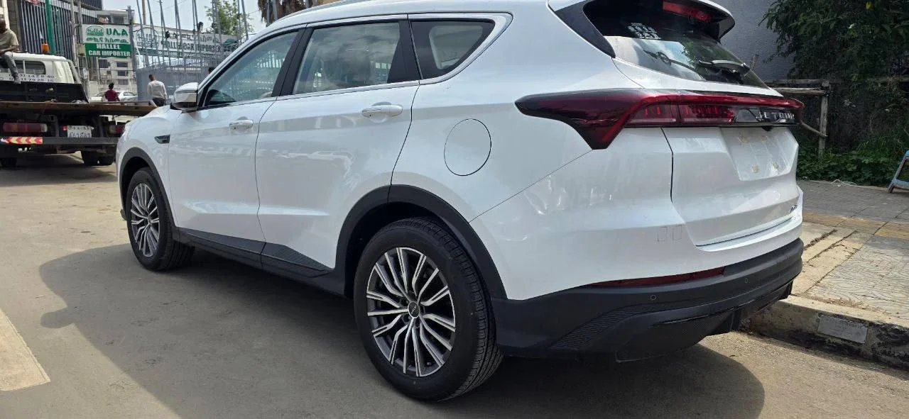 2025 Model-Jetour X70 C-DM plug-in