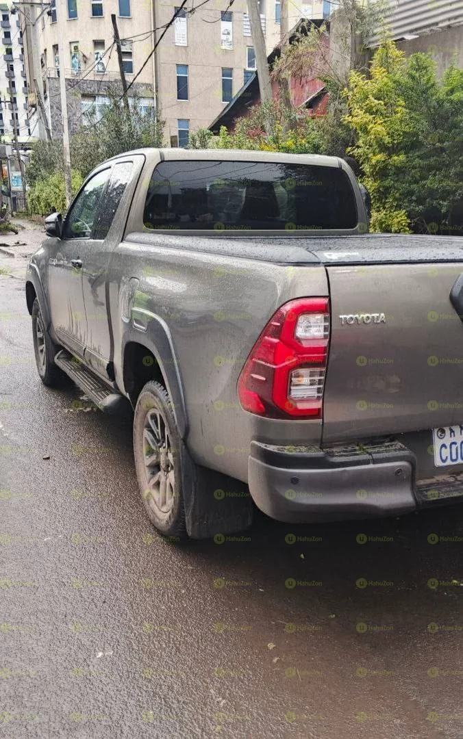 2021 Model-Toyota Hilux Invincible X-cab