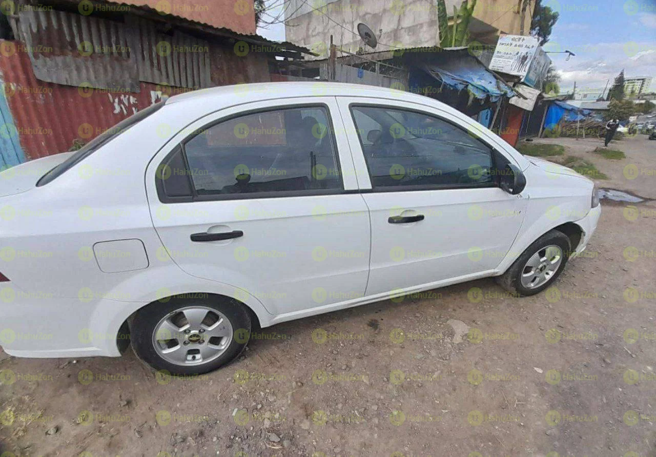2012 Model-Chevrolet Aveo
