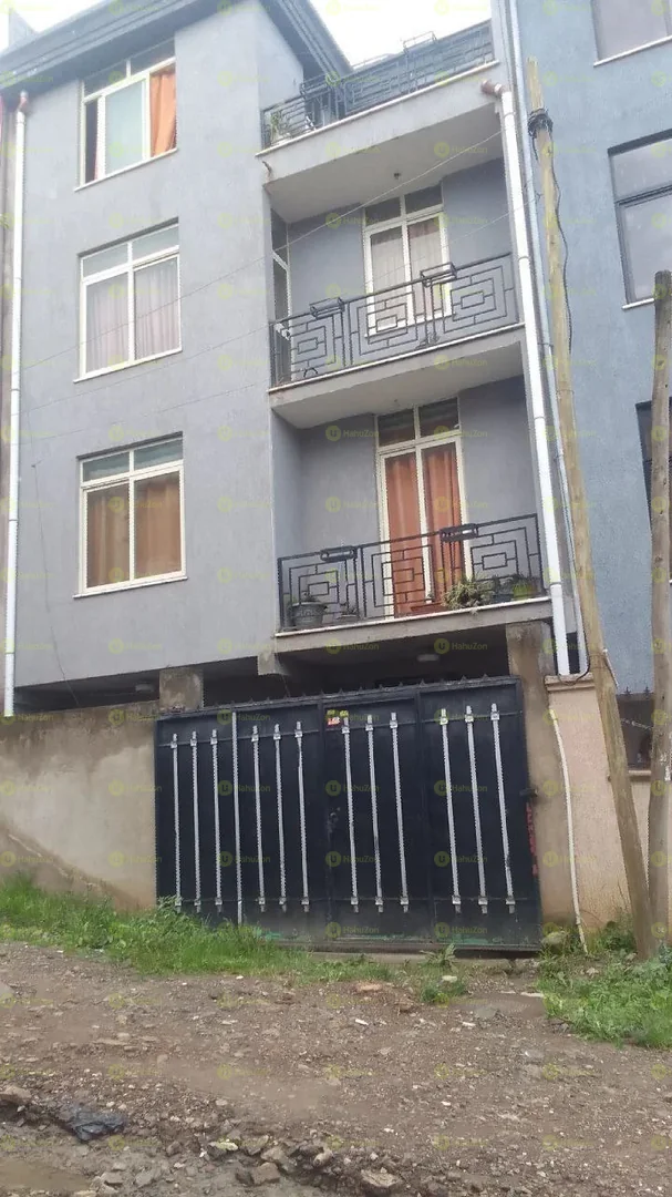 G+3 ቤት የሚሸጥ ቤት በሰሚት 72