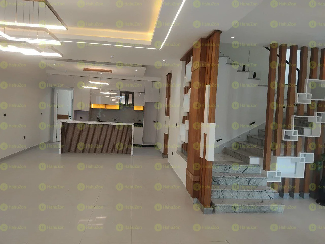 250 ካሬ የሚሸጥ G+2 ቤት በአያት ኮንፓውንድ