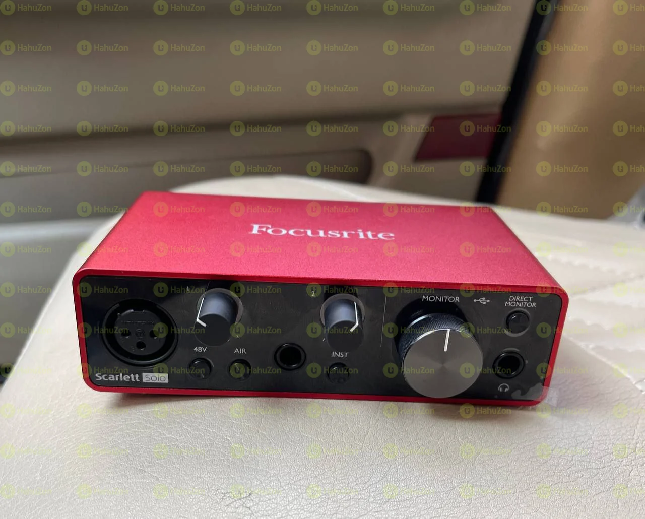 Focusrite/scarlet Solo1 Instrument & 1 Mic Input Sound Card