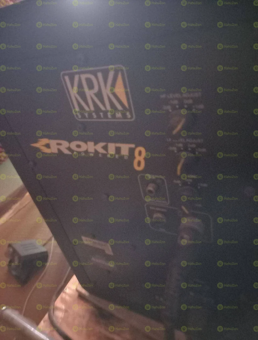 ROKIT KRK8 Studio Monitor