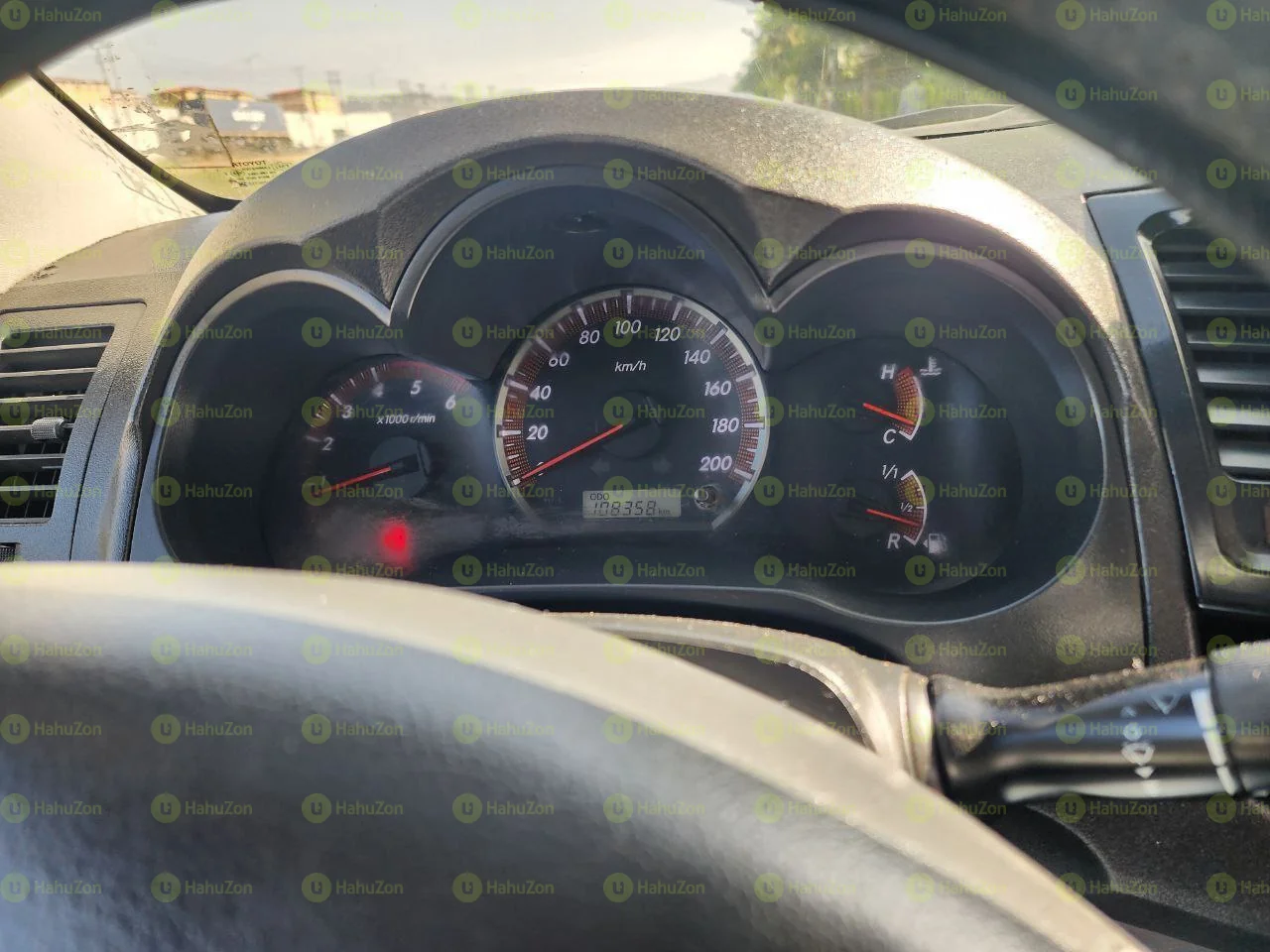 2012 Model-Toyota Hilux Kin Cap