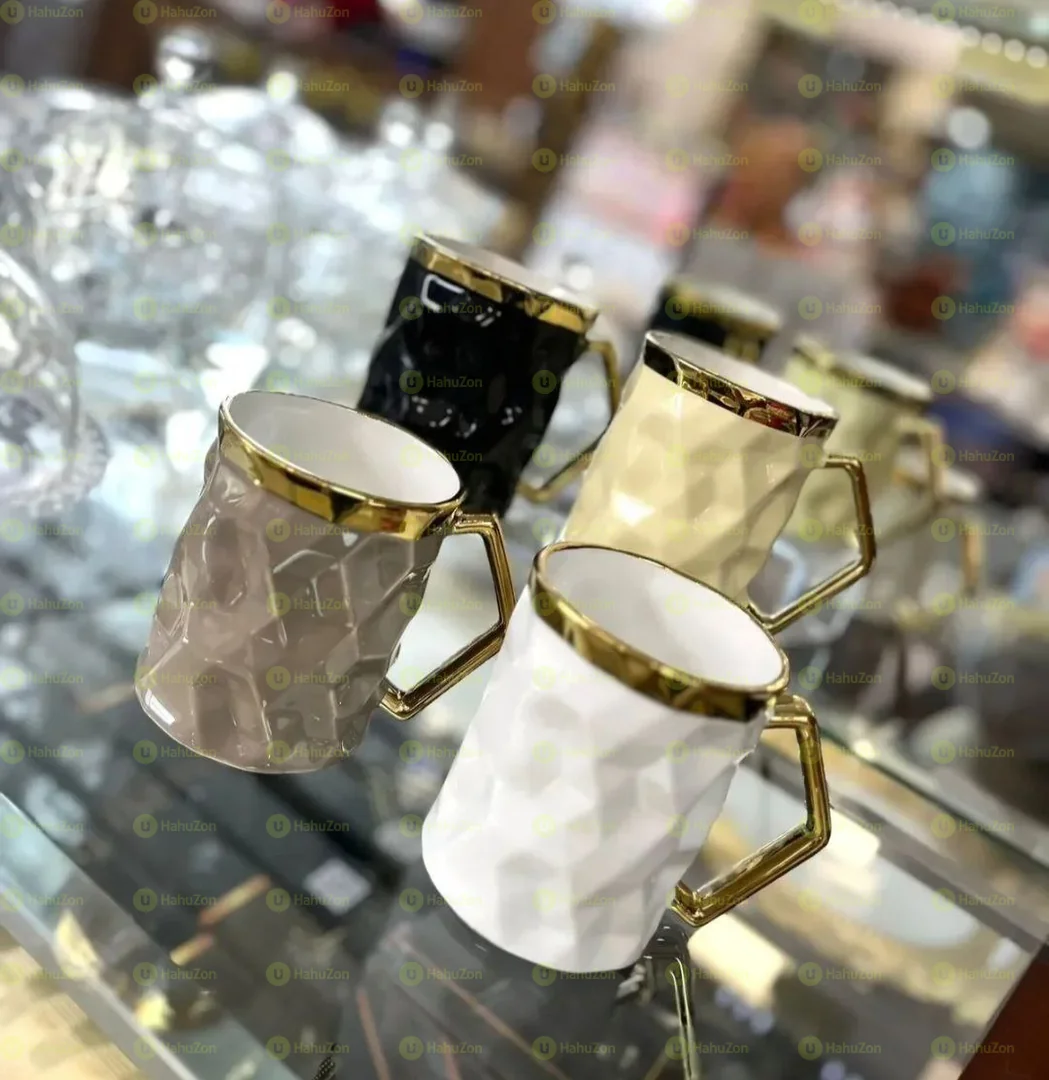 6 Set Ceramic Mugs With Golden Stand