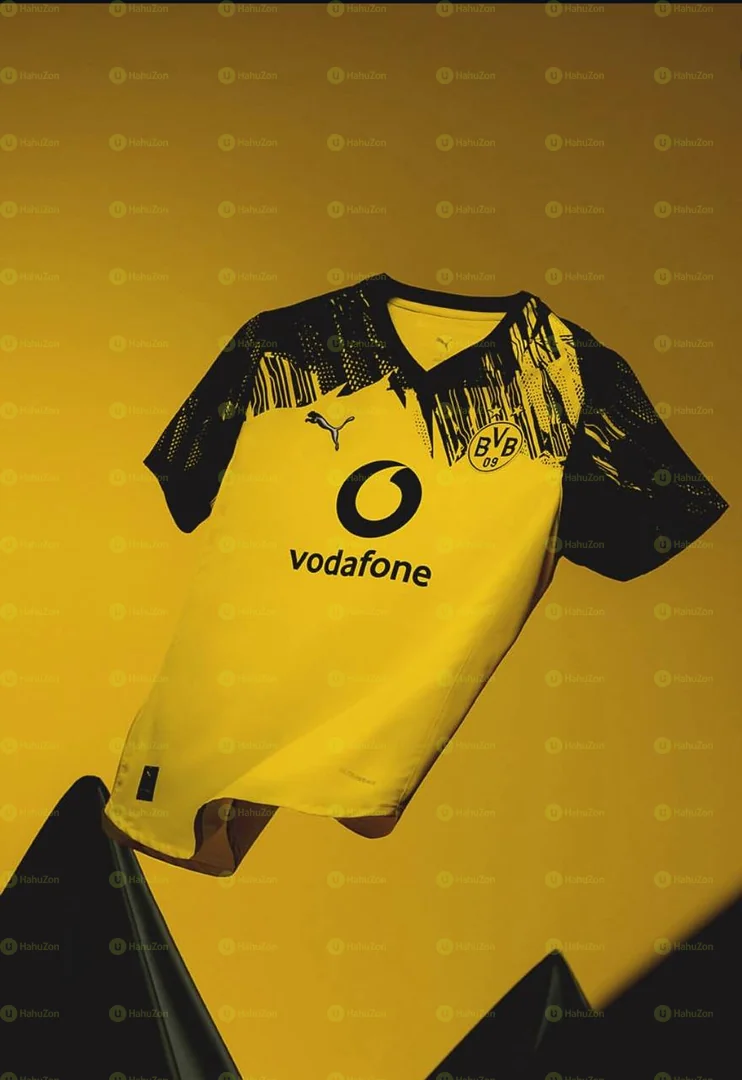 Borussia Dortmund Available