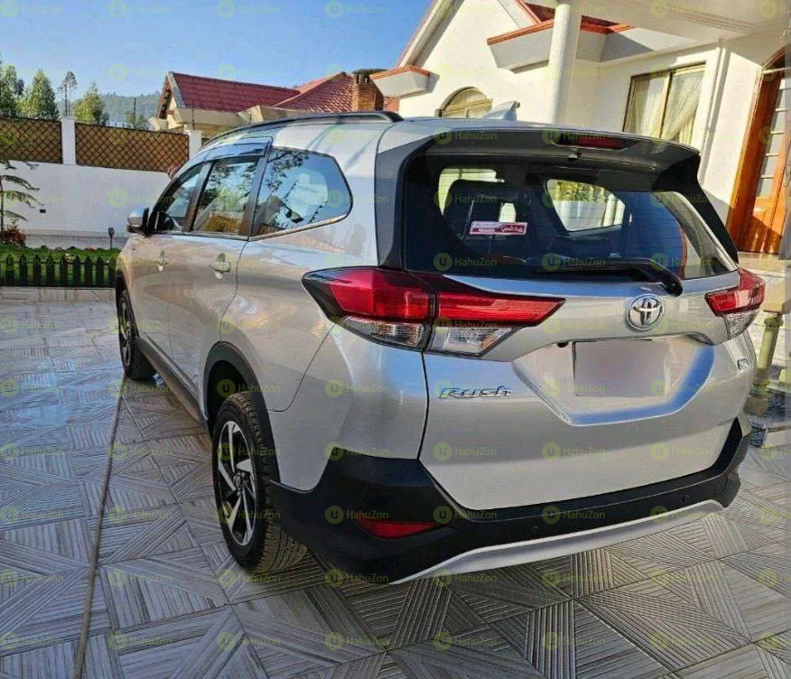 2022 Model-Toyota Rush (S)