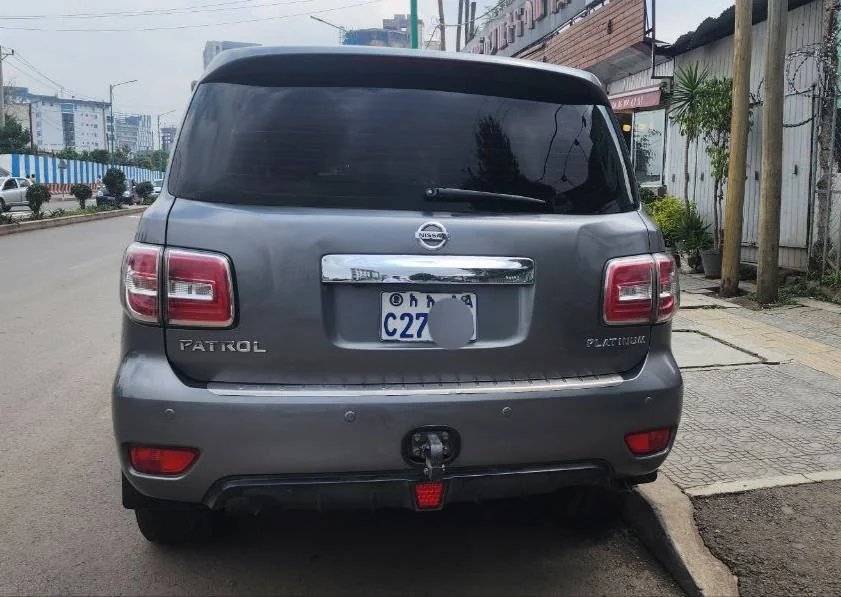 2017 Model-Nissan Patrol Platinum