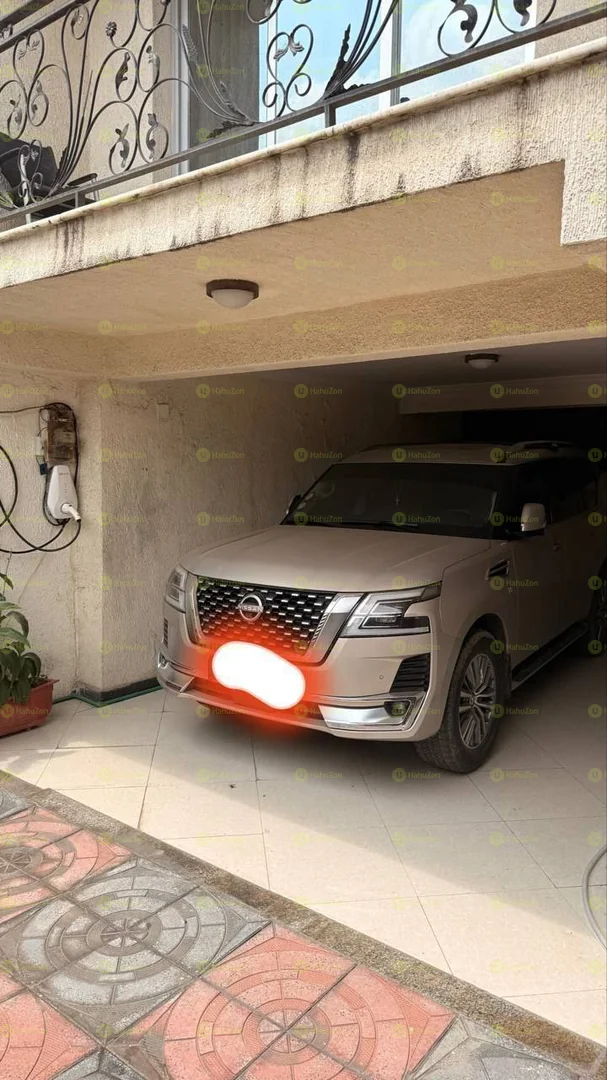 2022 Model-Nissan Patrol Platinum