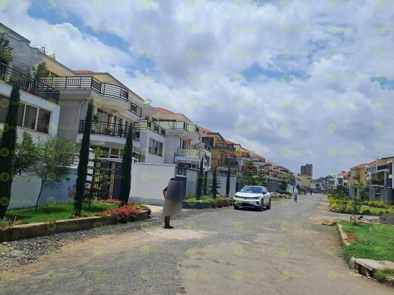 216 ካሬ የሚሸጥ G+2 ቤት በአያት
