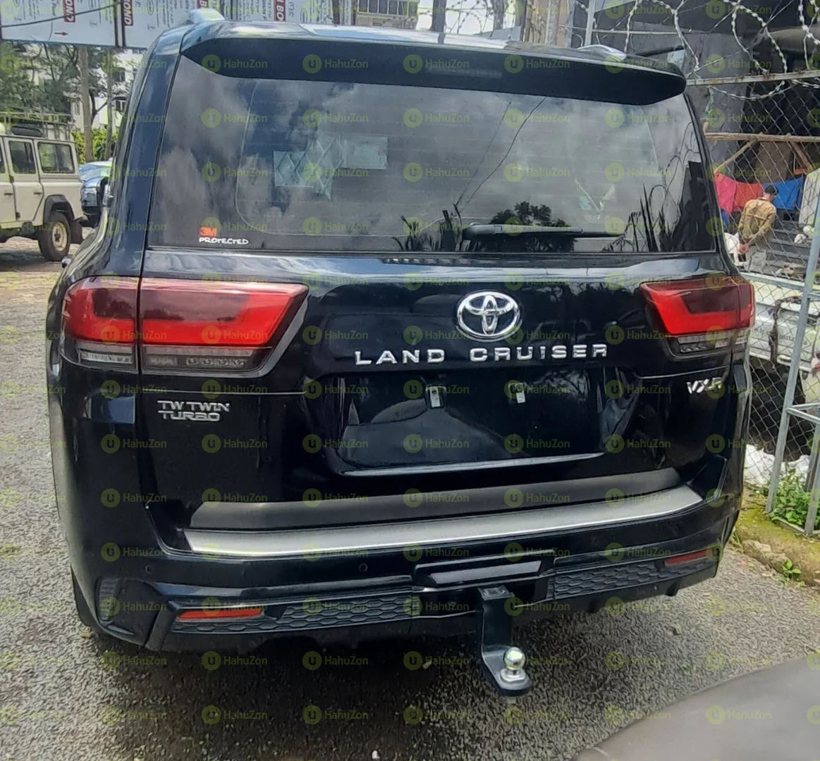 2023 Model-Toyota Land Cruiser VXR