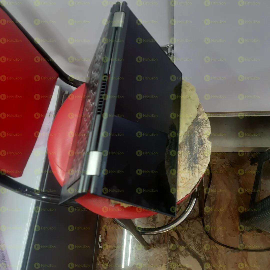Lenovo Yoga 380 Core i7 8th Generation