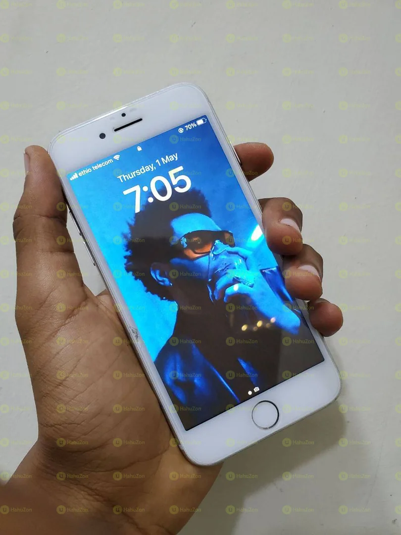 iPhone 8