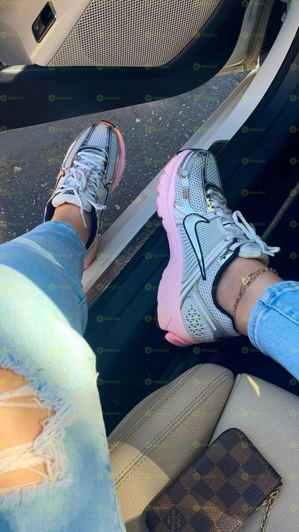 Nike Vomero Women's Shoes