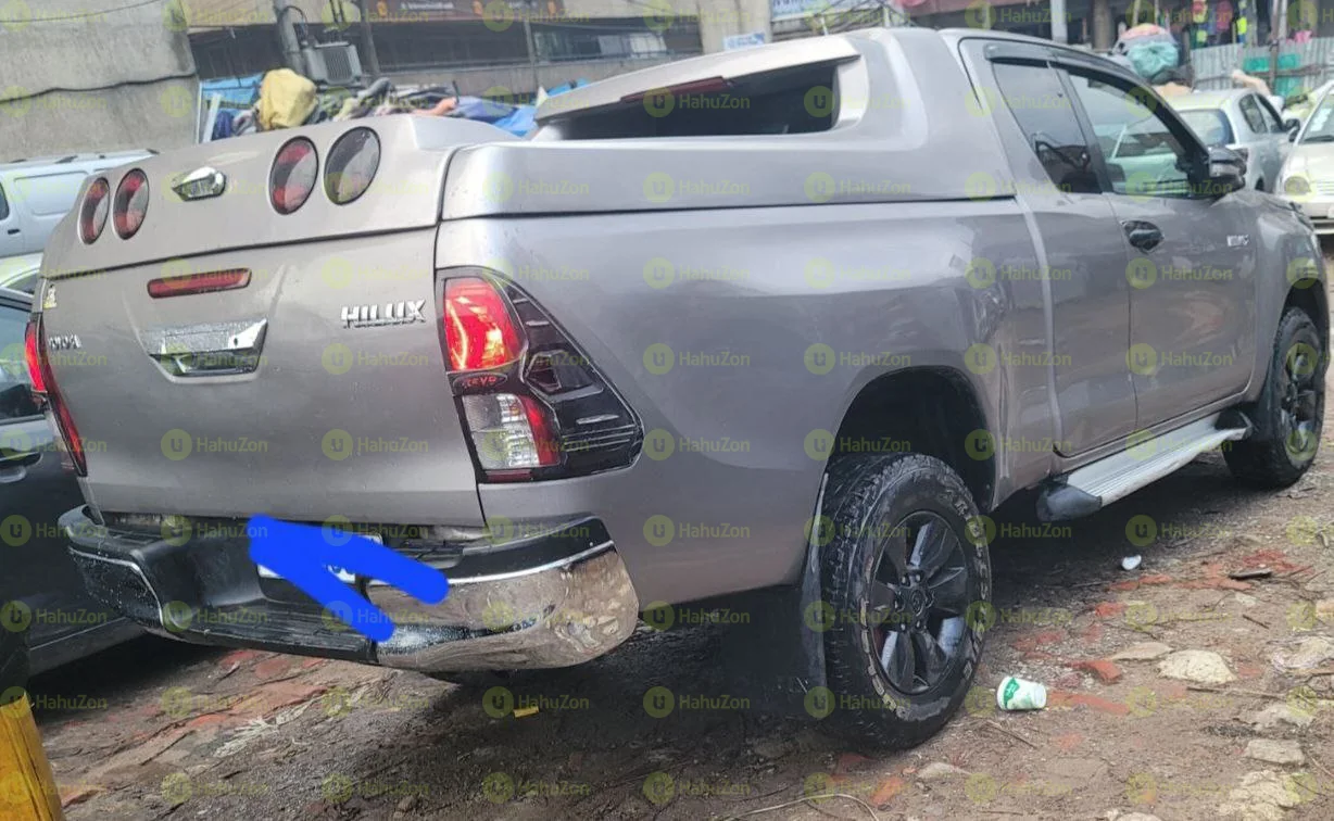 2019 Model-Toyota Revo Kin Cab