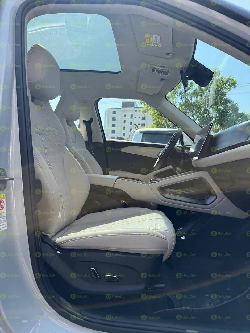 2015 Model-BYD Yan Up