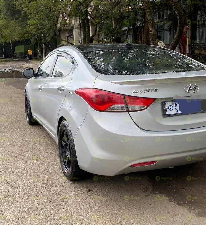 2013 Model-Hyundai Avante
