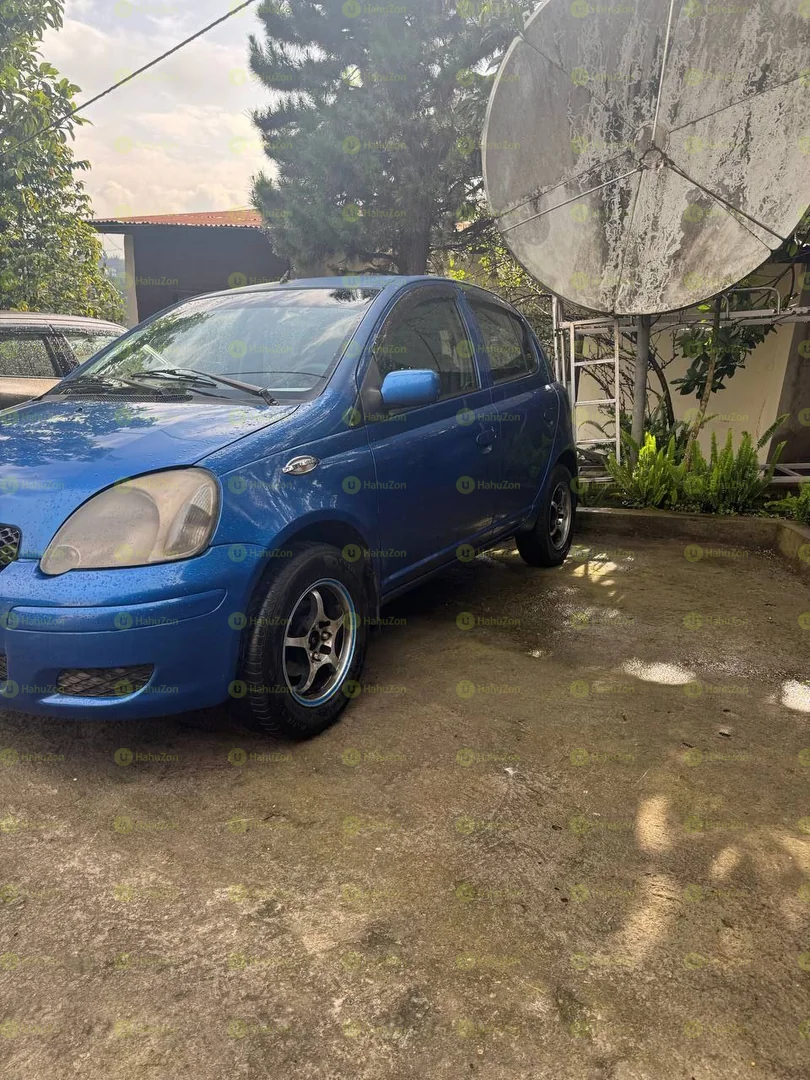2002 Model-Toyota Vitz
