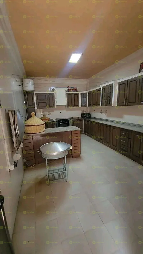 330 ካሬ የሚሸጥ G+1 ቤት በሰሚት