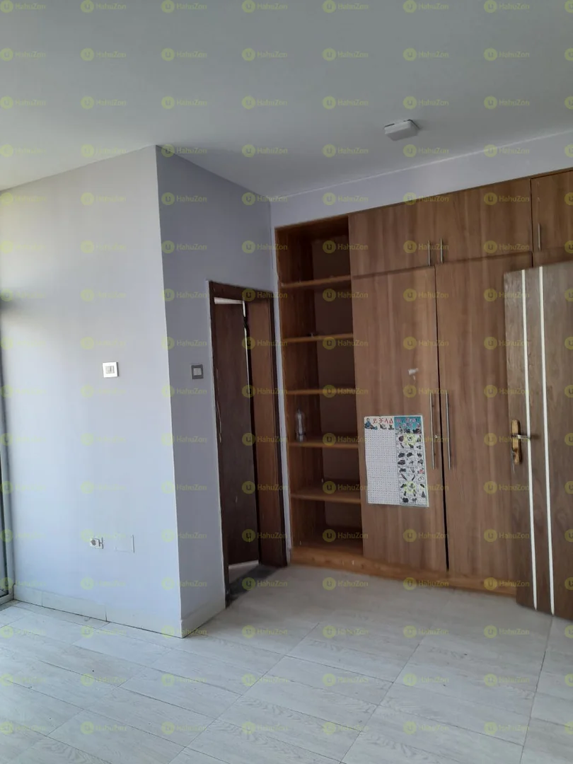 175 ካሬ የሚሸጥ G+2 ቤት በሰሚት