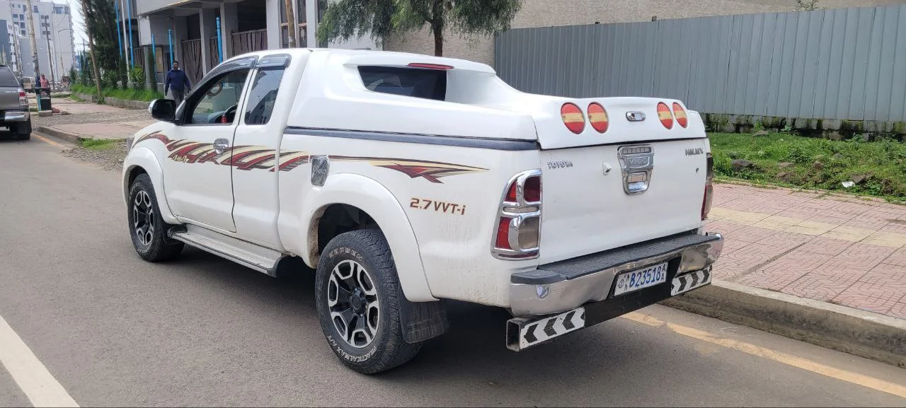 2013 Model-Toyota King Cab