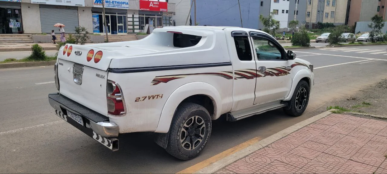 2013 Model-Toyota King Cab