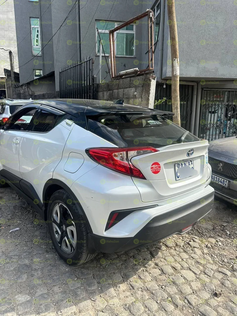 2022 Model-Toyota Ch-R