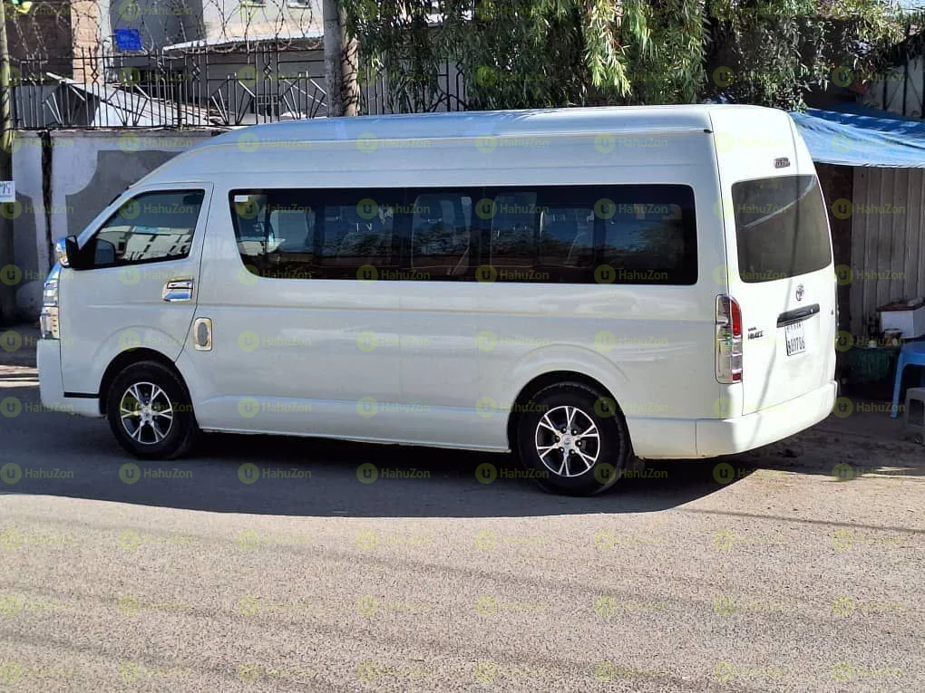 2022 Model-Toyota Hiace HighRoof GL