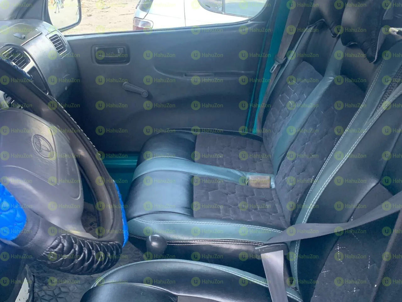 2006 Model-Toyota Dolphin