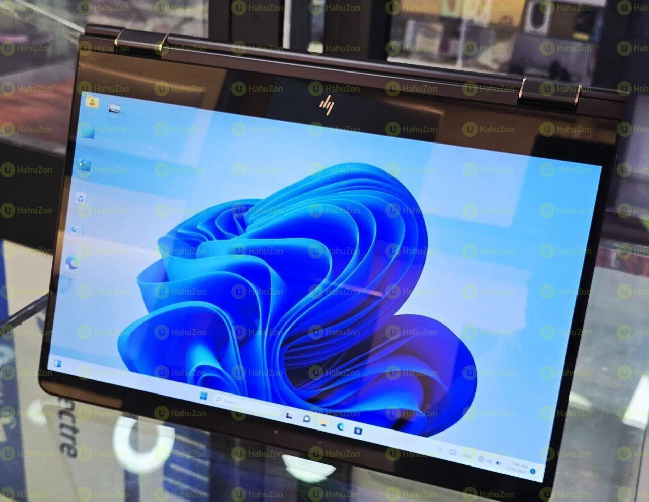 Hp Spector x360 Core i7 8th Generation Laptop