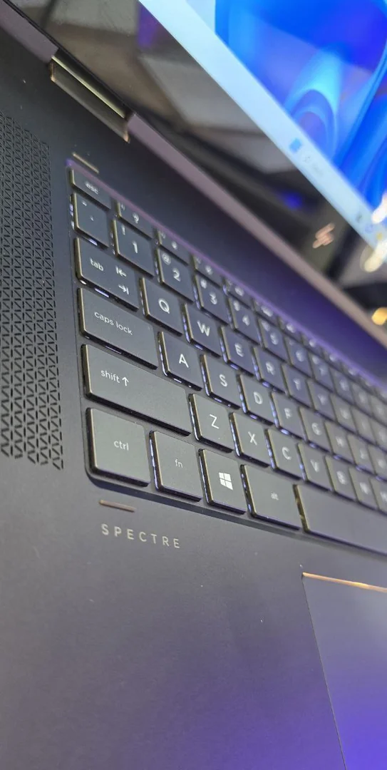 Hp Spector x360 Core i7 8th Generation Laptop