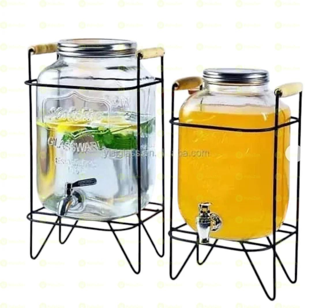 የተለያዩ መጠጦችን ማቅረቢያ ጃር