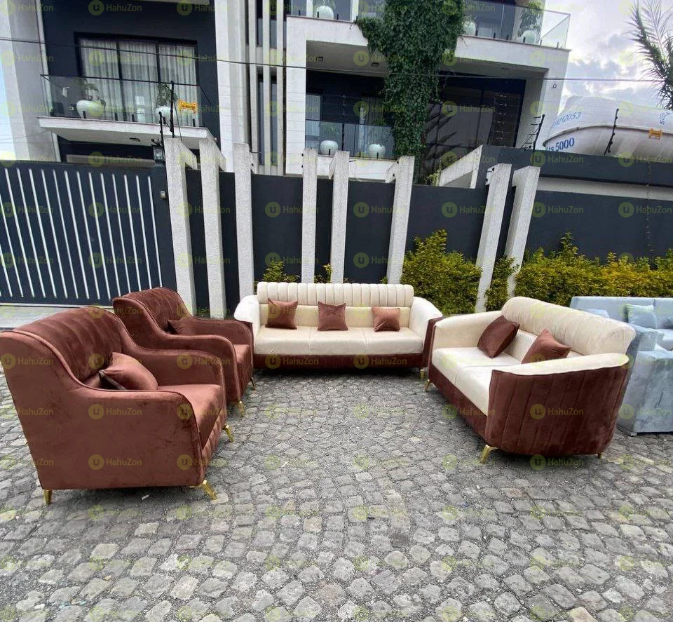 ኪንግ ሳይዝ ዘመናዊ ሶፋ