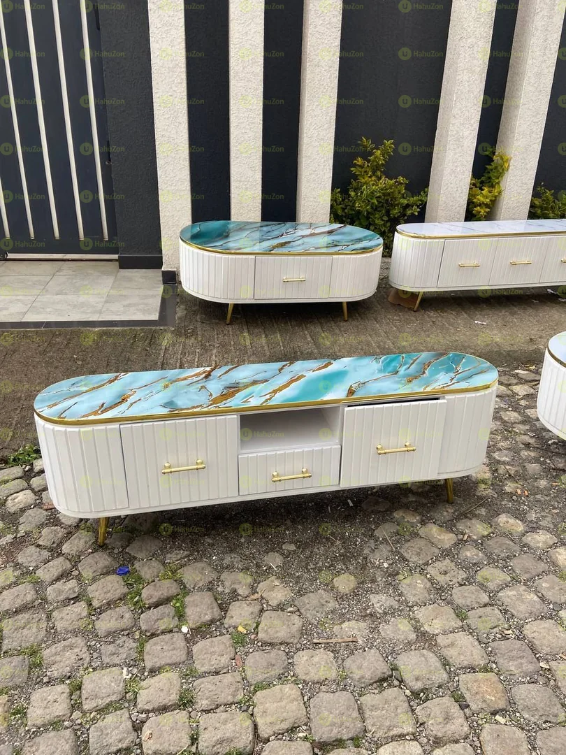 ማች ጠረቤዛ እና ቲቪ ስታንድ