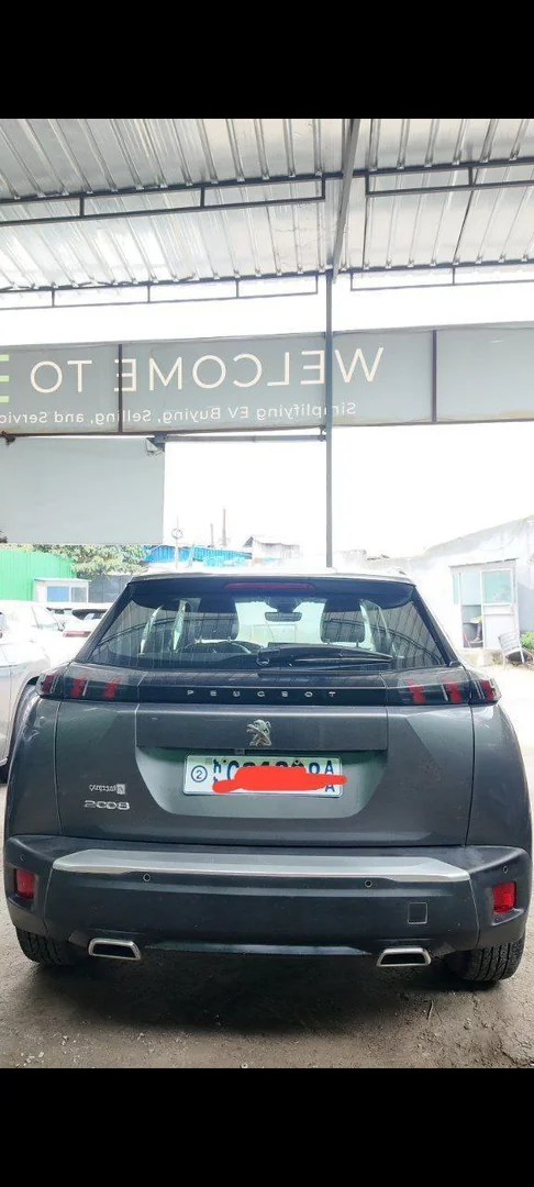 2022 Model-Peugeot 2008 GT