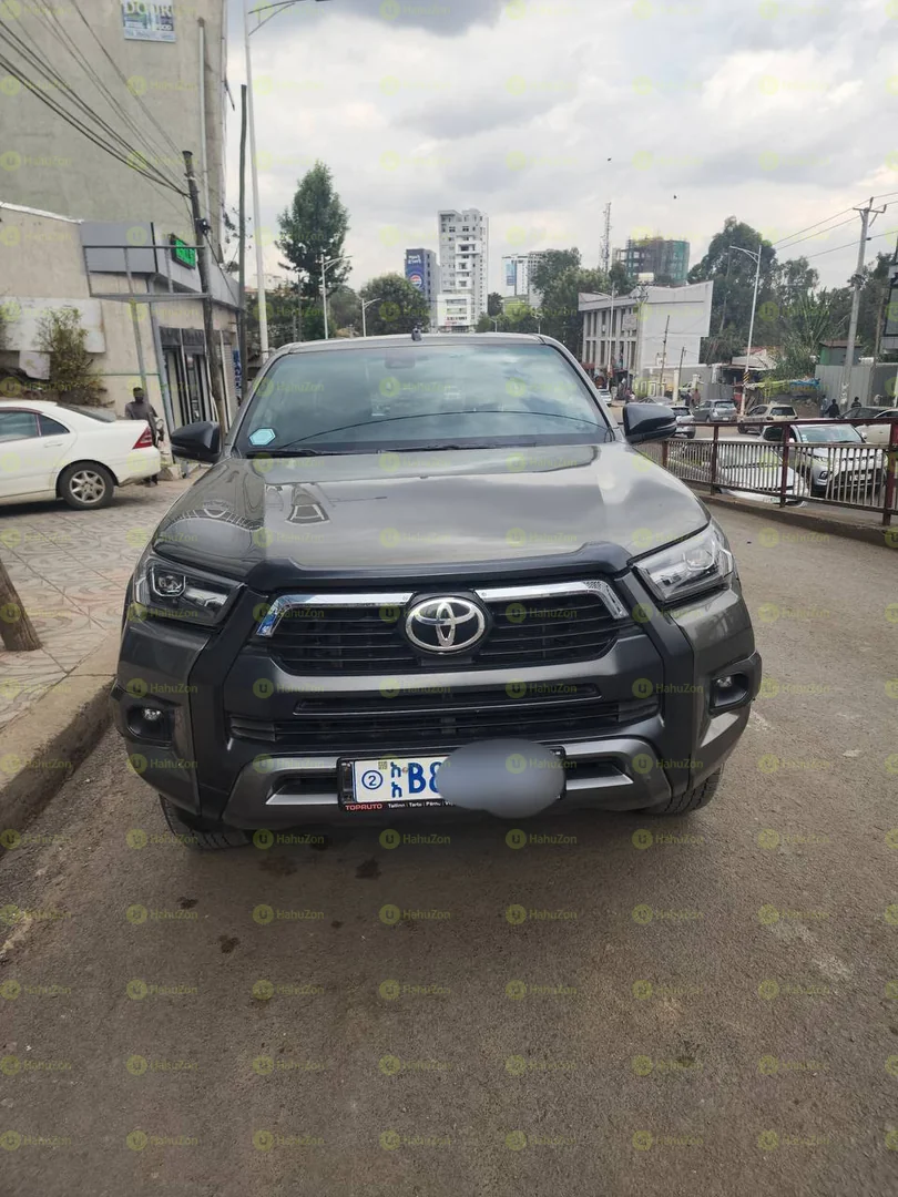 2021 Model-Toyota Hilux invisible Kin