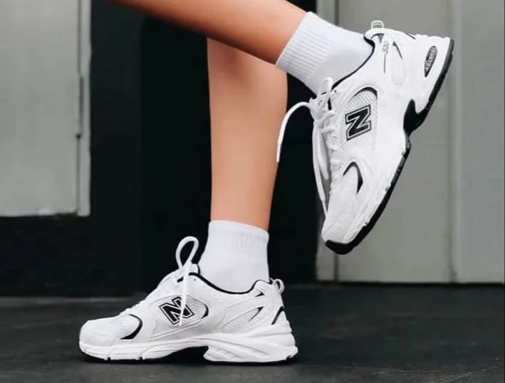 New Balance 530 Trainers White BlackWMNS Shoes