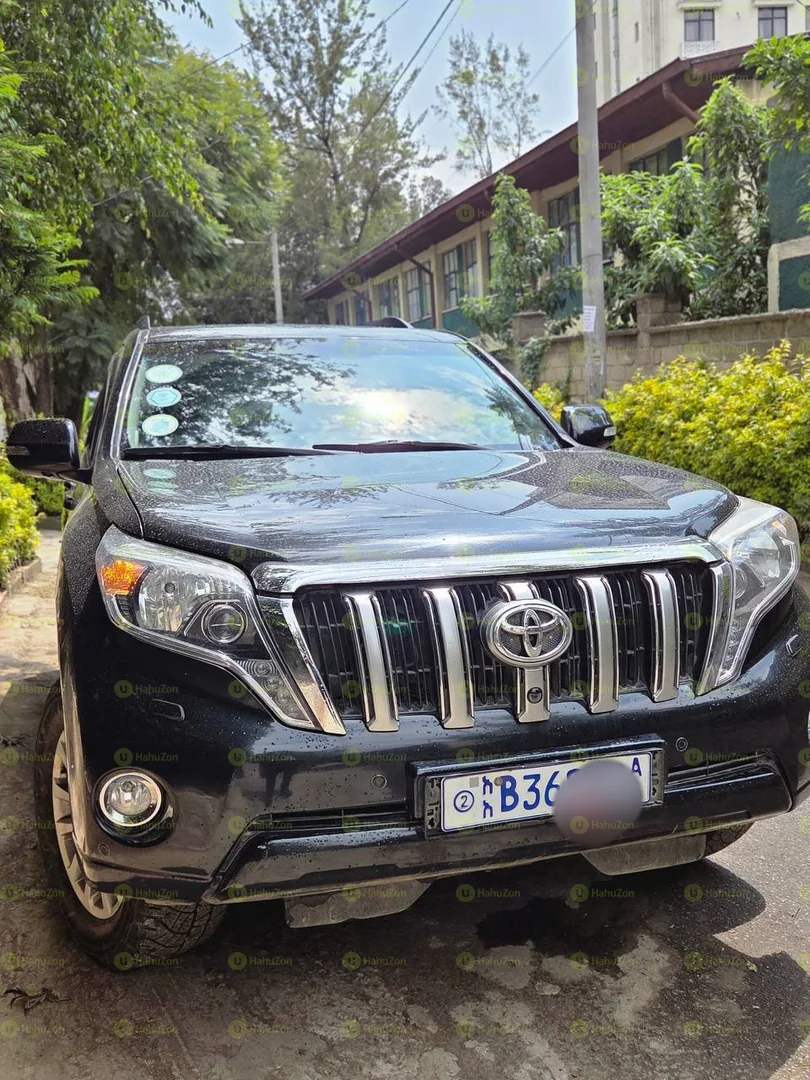 2015 Model-Toyota Landcruiser Prado
