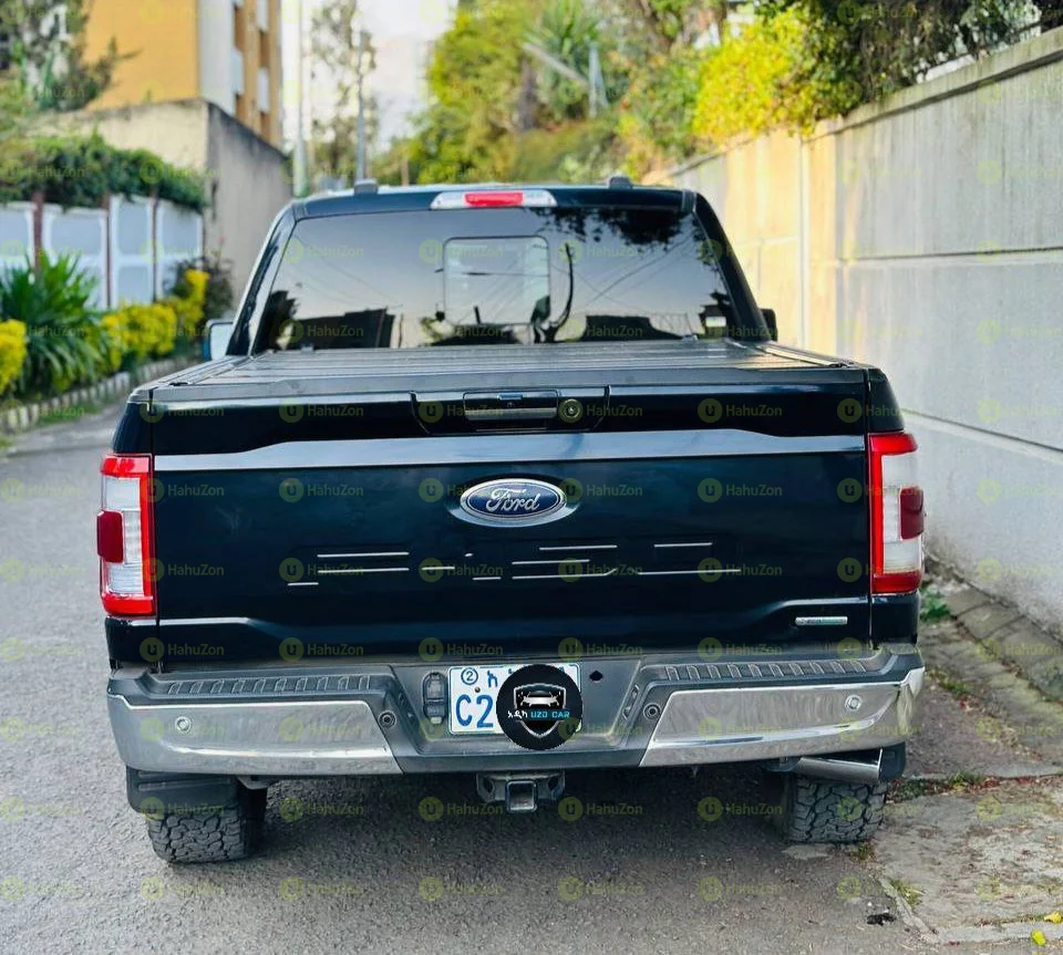 2022 Model-Ford F-150 Lariet