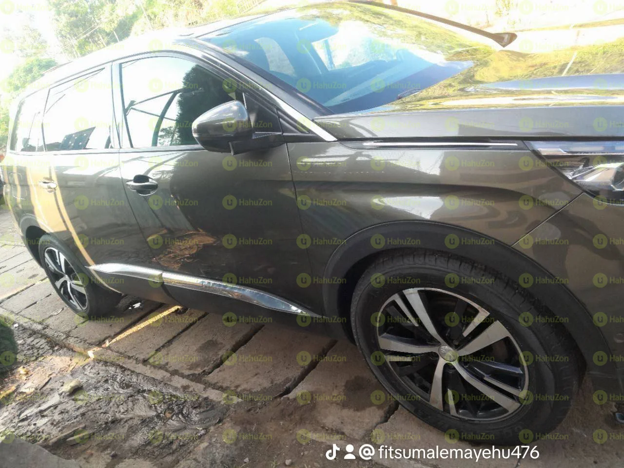 2021 Model-Peugeot 5008