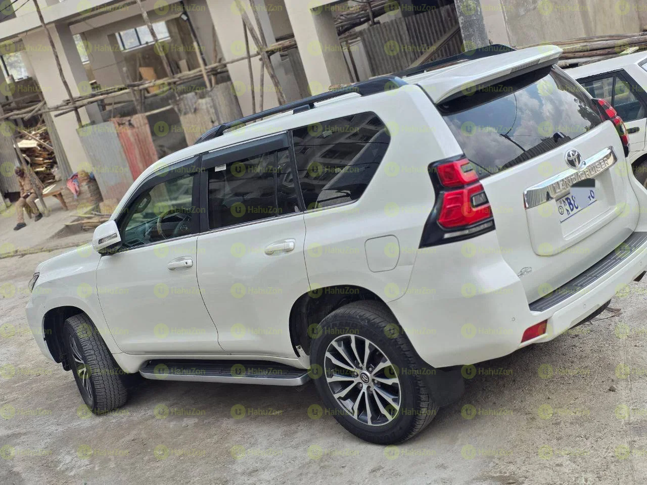 2020 Model-Toyota Landcruiser Prado