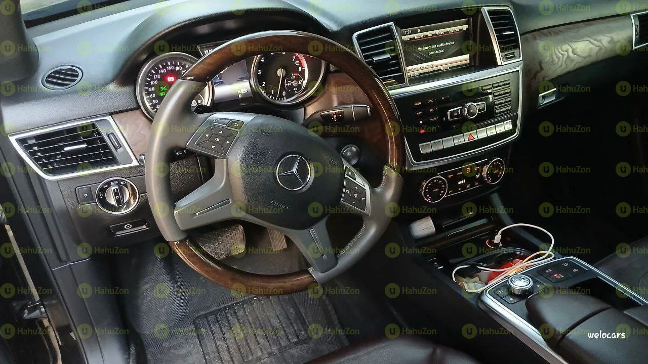 2015 Model-Mercedes -Benz ML 350 / 4 Matic