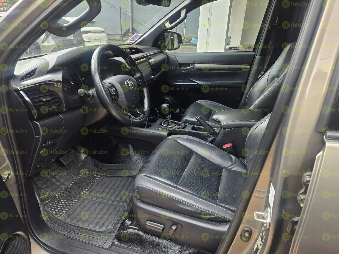 2022 Model-Toyota Hilux invisible Double Cup